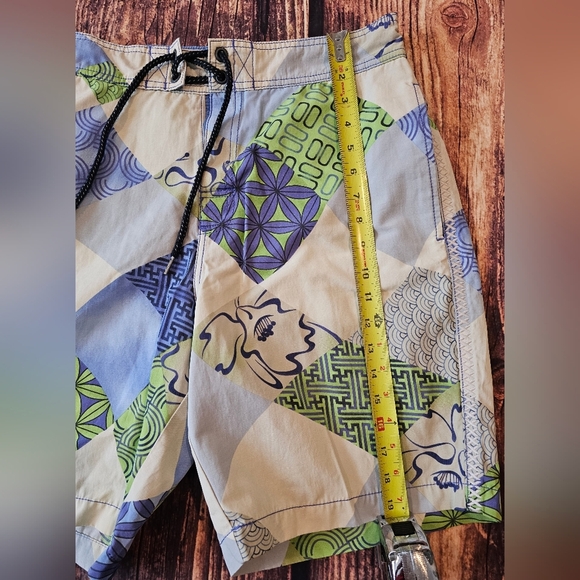 Tommy Bahama Relax Swim Trunks Men Medium Multicolor Tropical Mesh Lined Shorts - Picture 9 of 11